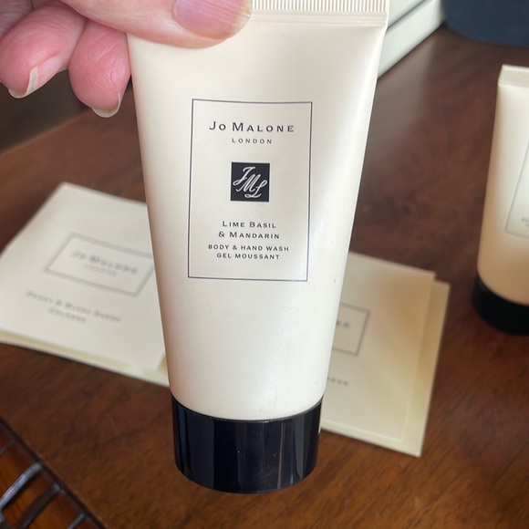 $50 La Mer Gift Card, 10Piece Beauty Box All New Products - Picture 5 of 15